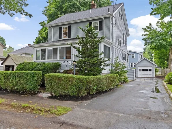 102 Franklin St, Milton, MA 02186