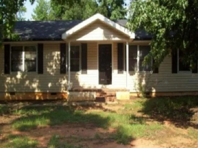 182 Sherwood Loop photo 1