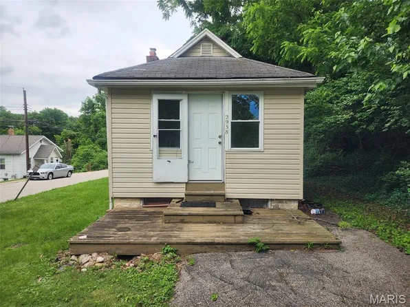 2938 Athens Ave, Saint Louis, MO 63121