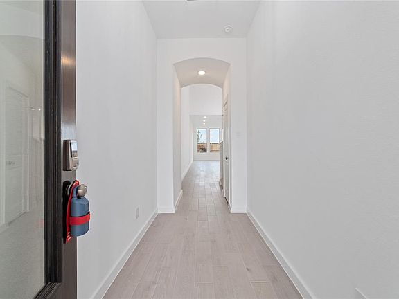 4th image of 6559 Scarlet Pond Ln