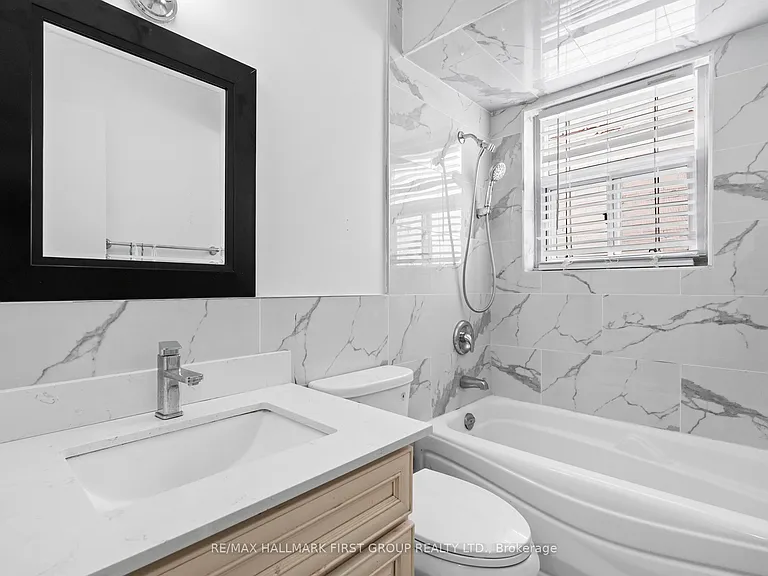 608 Gerrard St E #2 — Photo 17
