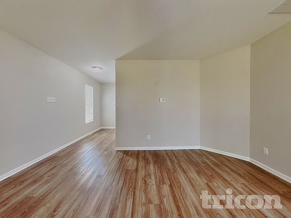 3rd image of 855 Bitting Hall Cir