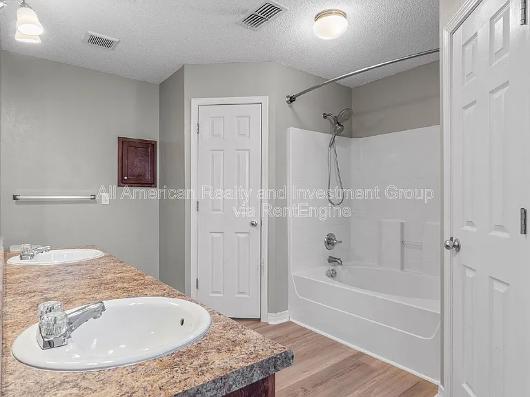 203 Citadel Ln — Photo 25