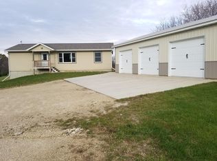26953 County Road 29, Lewiston, MN 55952