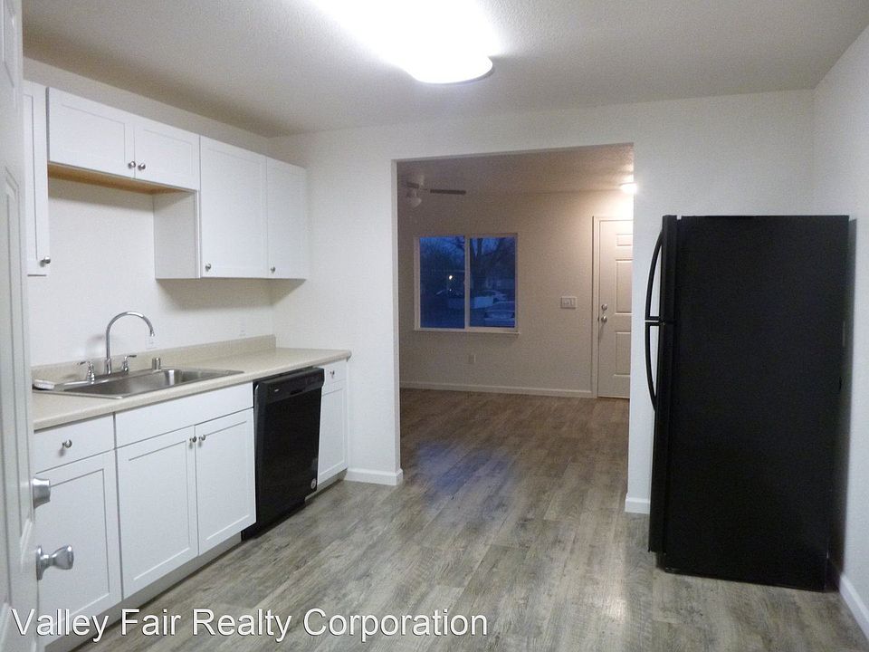 2nd image of 4224 Mary Ave #G