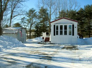 14 Pleasant Hill Rd, Limerick, ME 04048