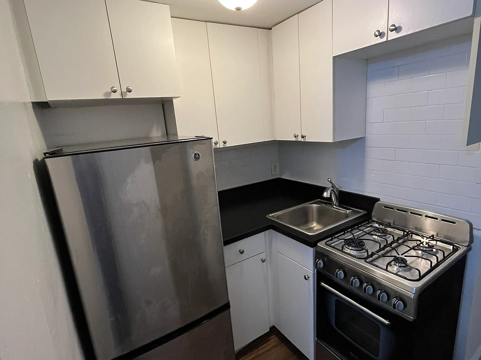 429 East 83rd Street — Photo 3
