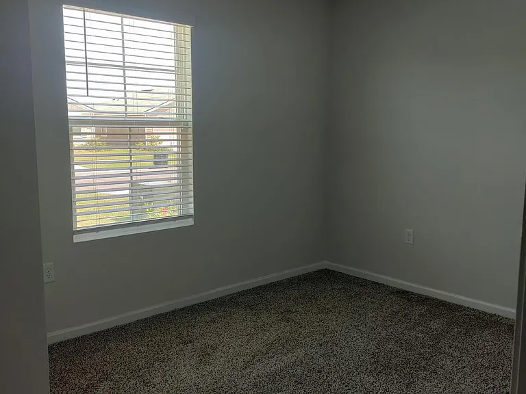 4260 Hemlock St — Photo 14