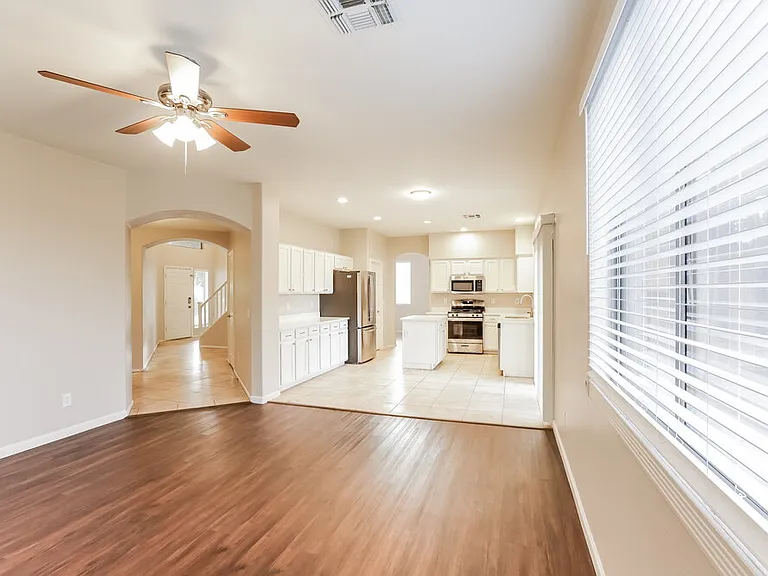 9243 W Salter Dr — Photo 7