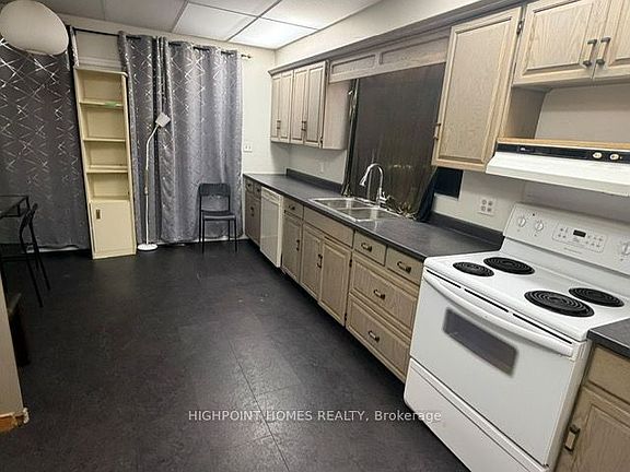 2nd image of 118 Kitchener Rd