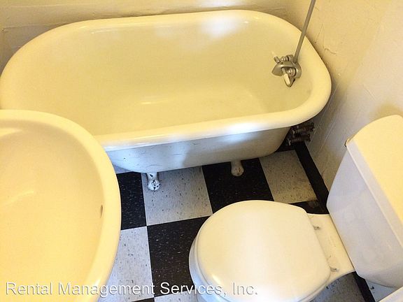 5th image of 503 SE 12th Ave APT 12
