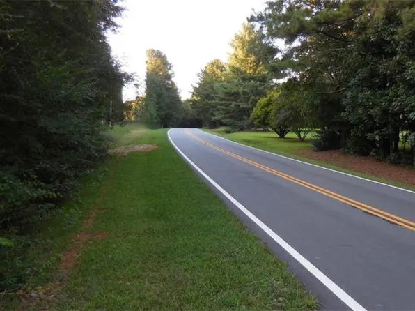 876 Hillcrest Rd #110, Bowdon, GA 30108