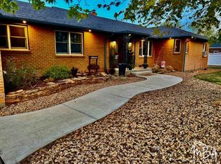 1006 Theron Pl, Garden City, KS 67846