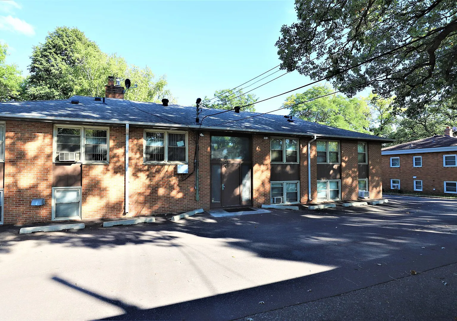 Premier Properties - 6630 — Photo 4