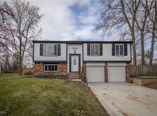 8500 Yorkview Dr, North Royalton, OH