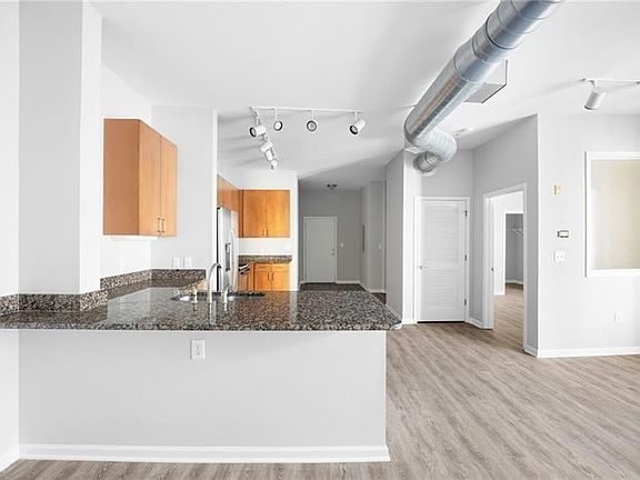 4th image of 5300 Peachtree Rd Unit 2309