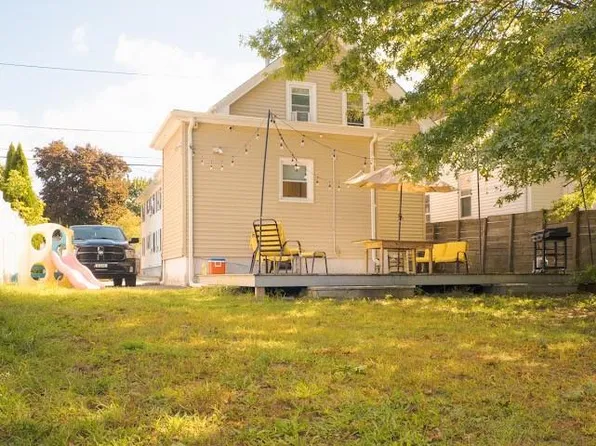 144 Gray St, Providence, RI 02909