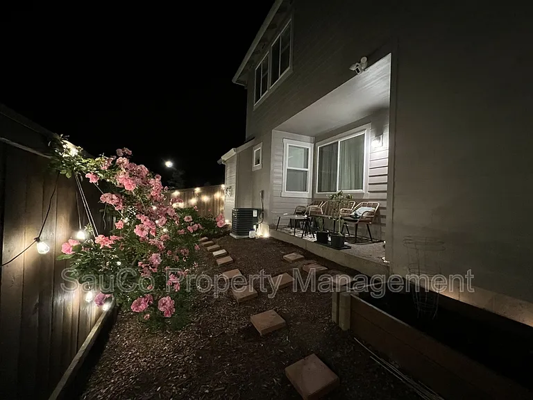 31407 NW Yorkshire St — Photo 13