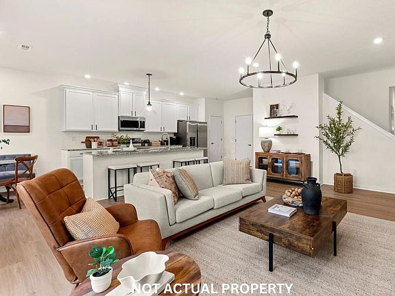 5th image of 3267 Calveylee Ln