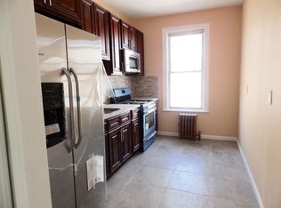11 Rose St #1, Brooklyn, NY