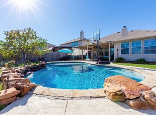 12521 Patnoe Dr, Fort Worth, TX 76109