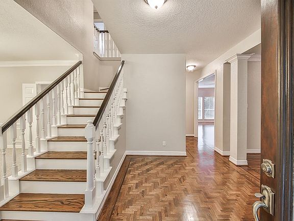 4th image of 6603 Avenel Dr