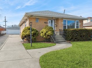 8746 N Ozark Ave, Niles, IL 60714