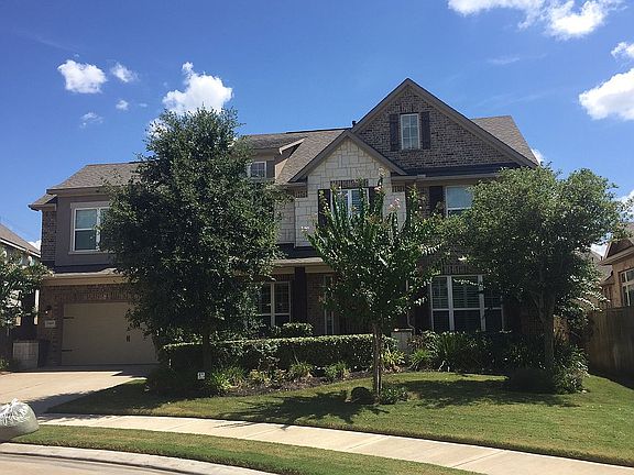 Executive Home in a culdesac