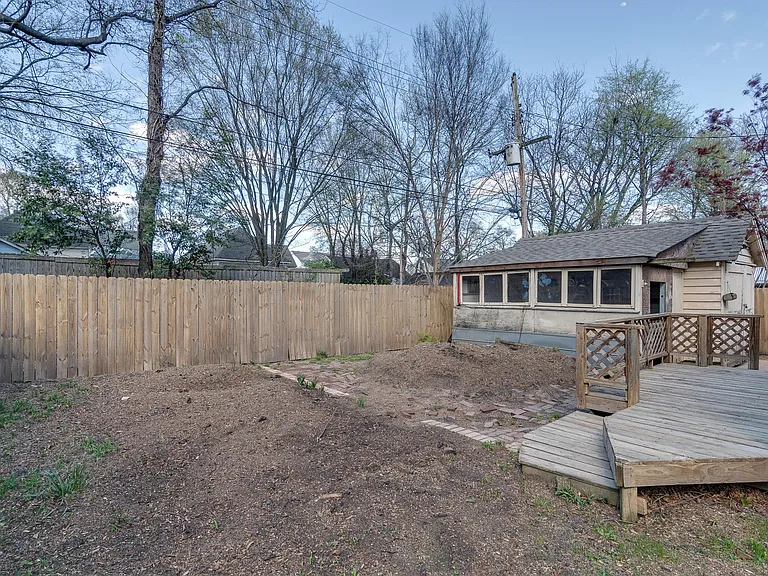 1800 Mignon Ave — Photo 43