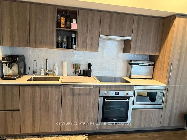 Building Photo - 19 Bathurst St #3612