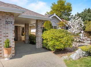 501 Muirfield Close, Qualicum Beach, BC V9K 2J9