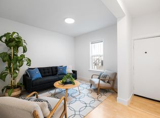 1115 York St #B, San Francisco, CA 94110
