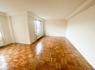 67-36 186th Ln, Fresh Meadows, NY 11365