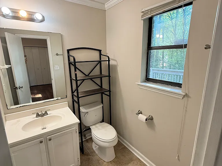 4822 Hollenden Dr #C — Photo 20