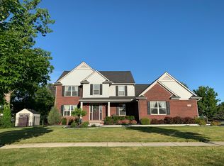 24579 Martindale Rd, South Lyon, MI 48178