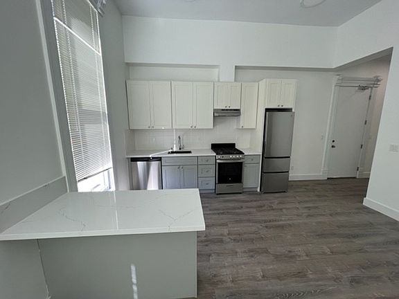 4th image of 100-102 Haight St #10720749