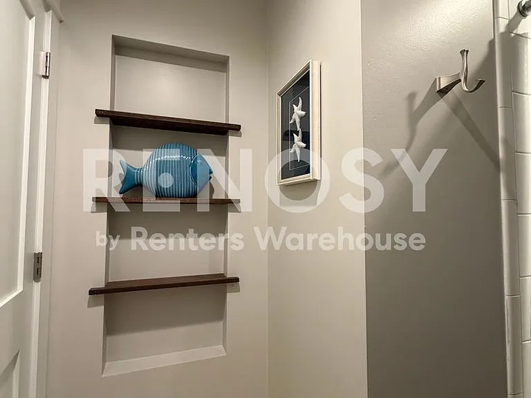 1721 Rivercrest Rd N — Photo 18