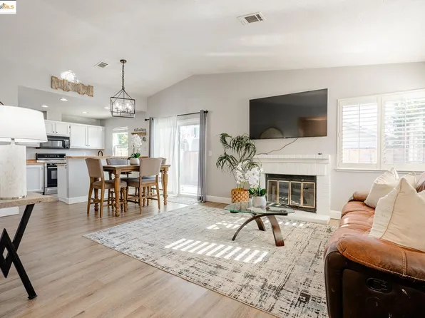 446 Almondtree Cir, Oakley, CA 94561