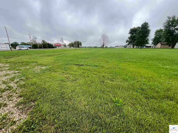600 E Forth St, Stover, MO 65078