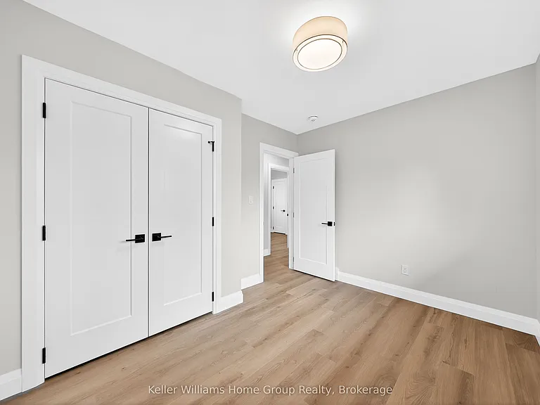 535 Elgin St — Photo 31