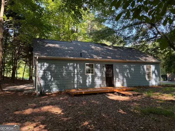 122 Oriole Dr, Jonesboro, GA 30238