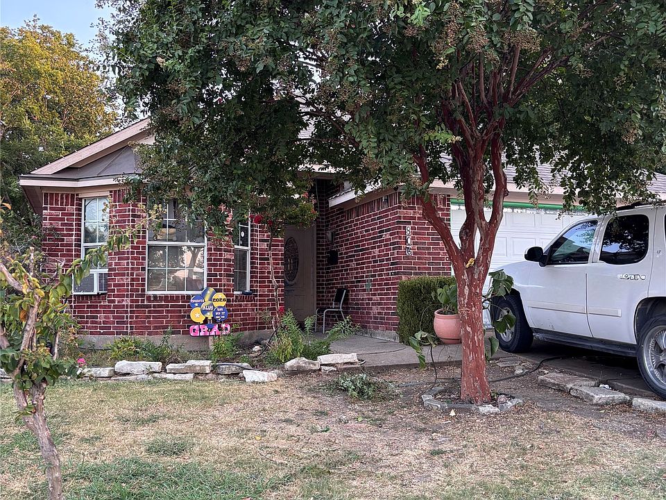 1st image of 806 Greenville Rd
