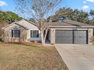 1914 Seahawk Ln, Navarre, FL 32566