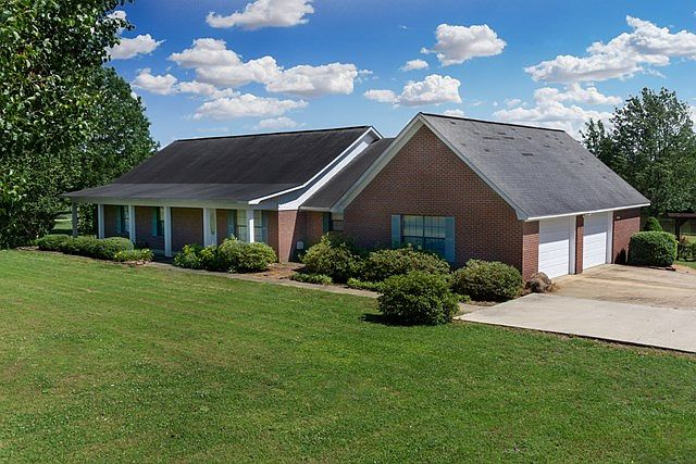 1st image of 213 Elna Dr