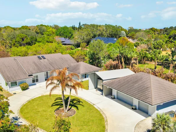 815 NE Stokes Terrace, Jensen Beach, FL 34957