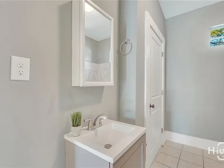 218 W Anderson St #UPPER — Photo 17
