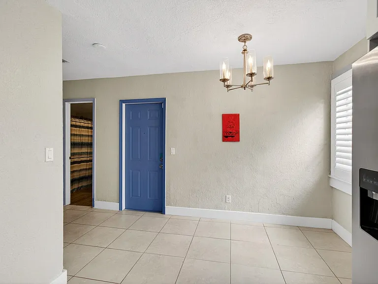 227 N M St — Photo 13