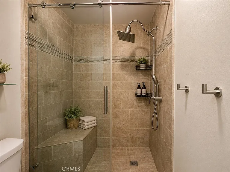 13 Ashbrook — Photo 12