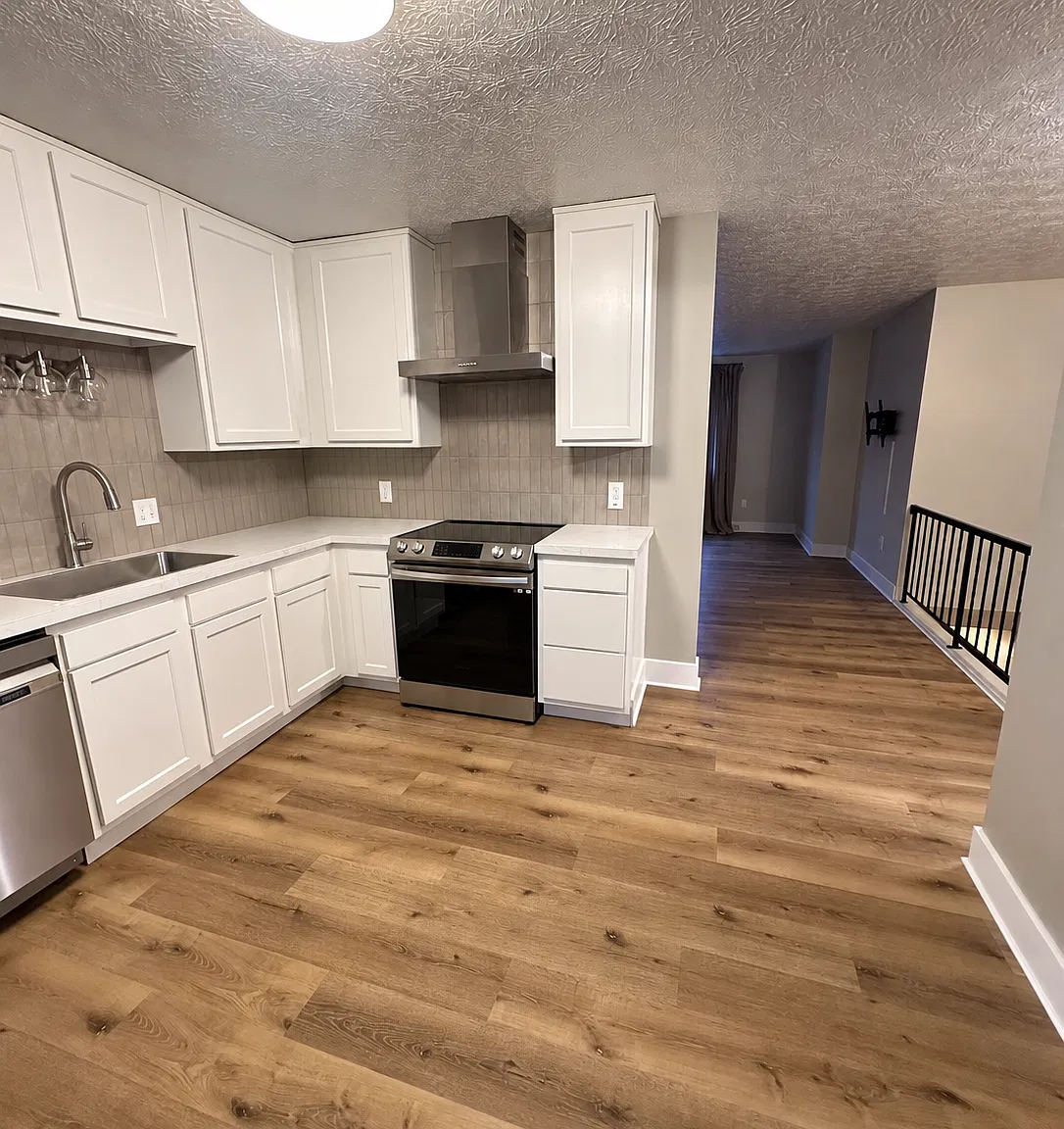 2 bed, 1.5 bath, 1479 sqft, $1,800 — Photo 1