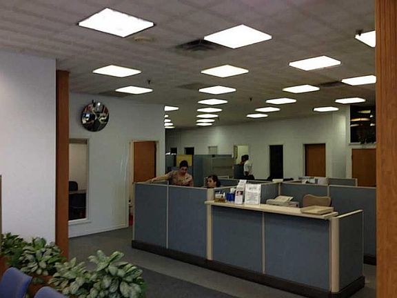 5th image of 1565 Mineral Spring Ave